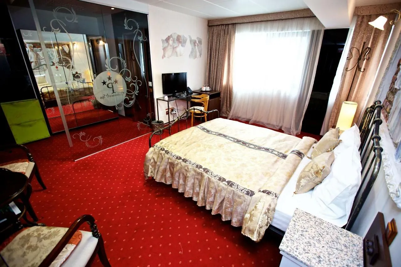 Best Deal City Break At Grand Pier Boutique Villa With One Day Free Welcome Breakfast Only For King Deluxe Rooms And Bookings For Minimum 4 Nights 布加勒斯特