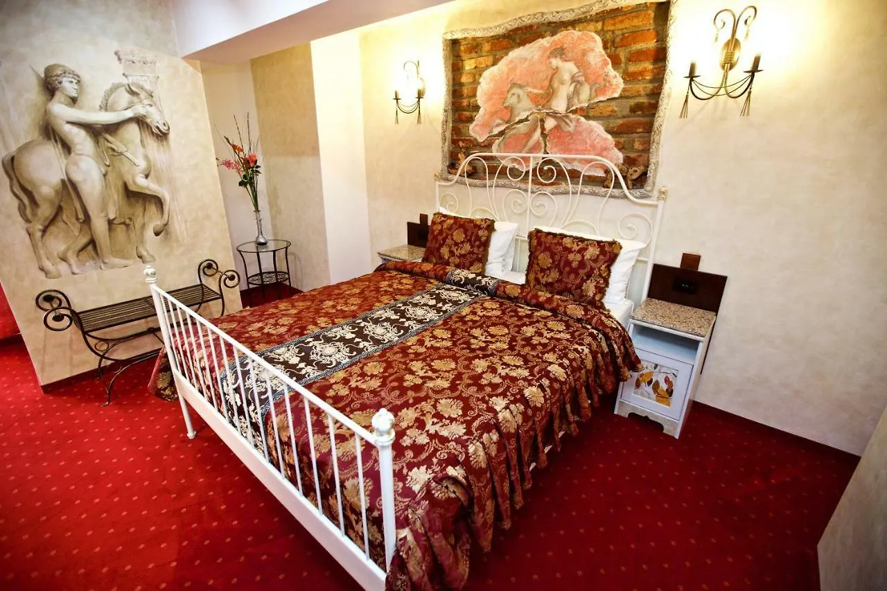 Best Deal City Break At Grand Pier Boutique Villa With One Day Free Welcome Breakfast Only For King Deluxe Rooms And Bookings For Minimum 4 Nights 布加勒斯特