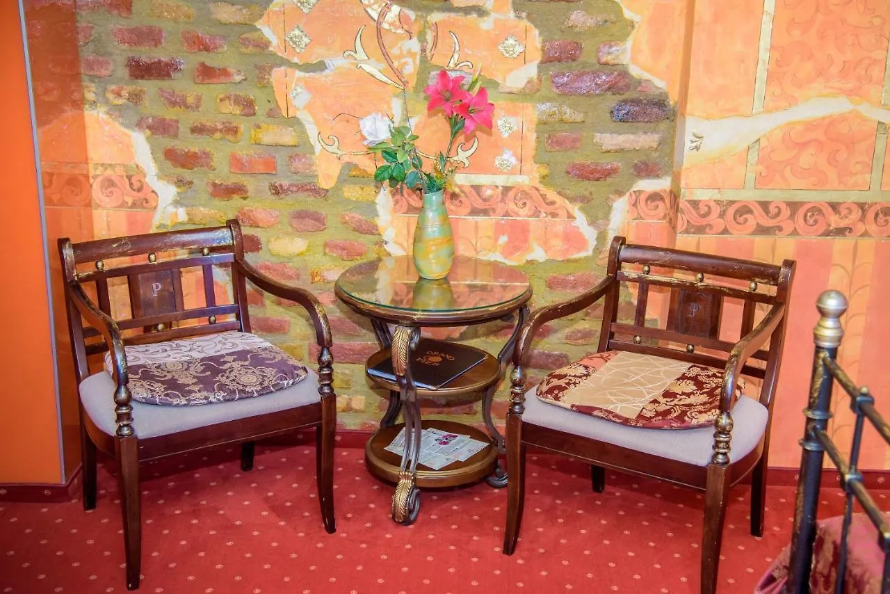 Best Deal City Break At Grand Pier Boutique Villa With One Day Free Welcome Breakfast Only For King Deluxe Rooms And Bookings For Minimum 4 Nights 布加勒斯特