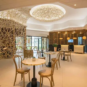 vizitați hotelul
