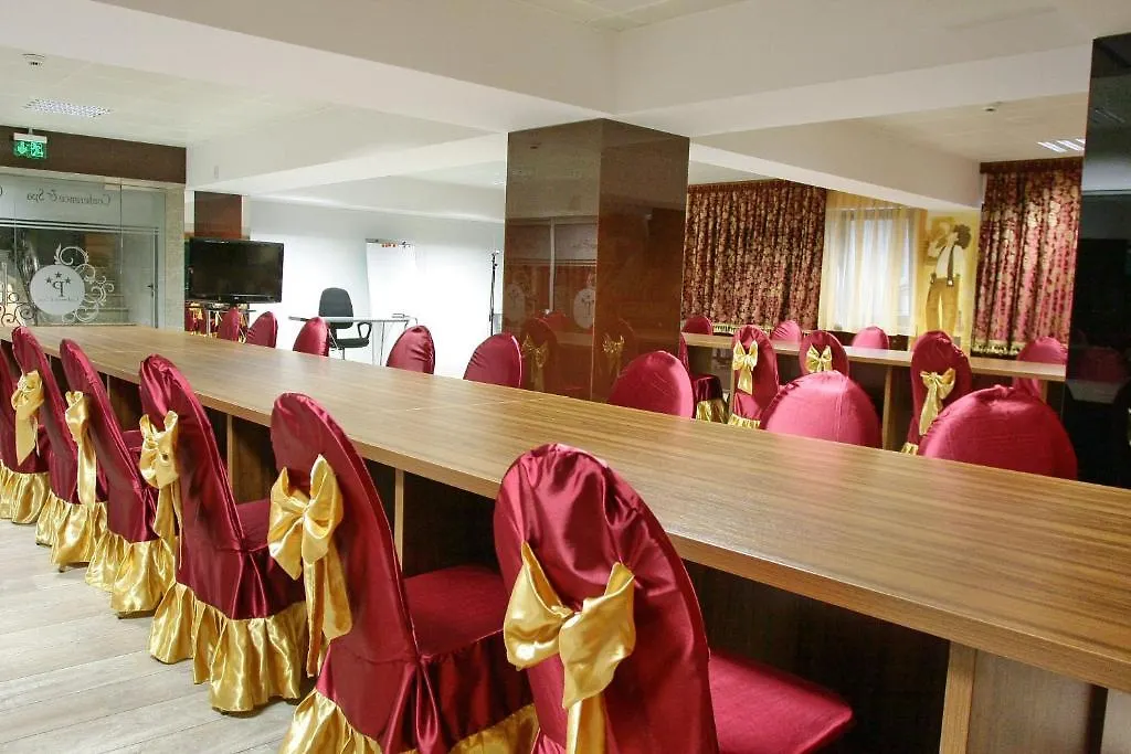 Grand Pier Boutique Villa 4 Star Accomodation Luxury Rooms With Boutique Hystorical Decor And Desing For All Rooms, With Italian Breakfast On The House For King Deluxe Bookings More Than 4 Nights Stays Βουκουρέστι 0*,