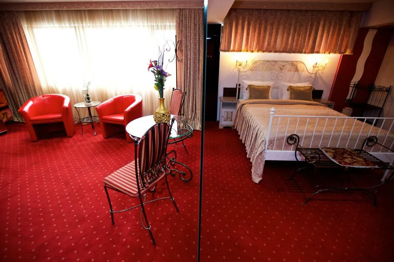 Best Deal City Break At Grand Pier Boutique Villa With One Day Free Welcome Breakfast Only For King Deluxe Rooms And Bookings For Minimum 4 Nights 0*, Bucureşti